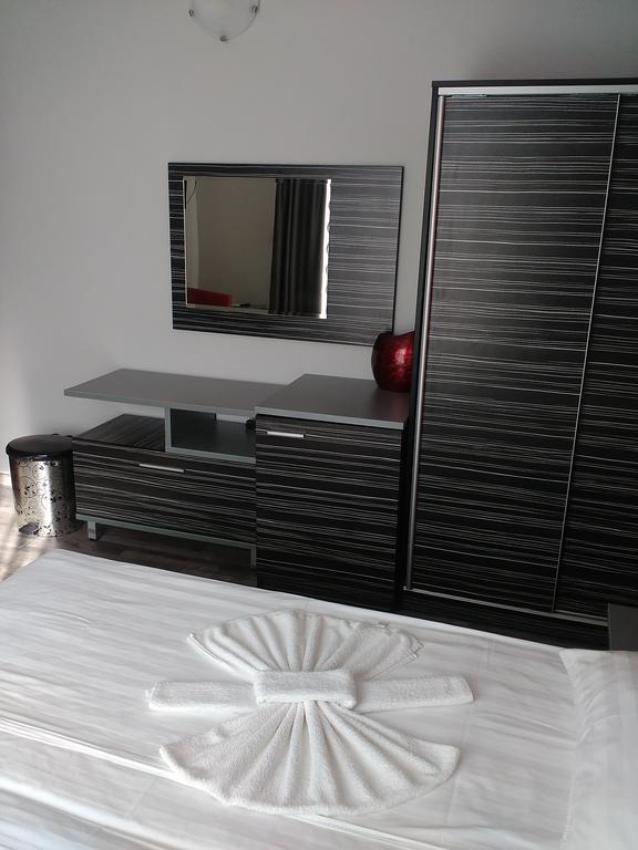 Fits Guest House Primorsko Bagian luar foto