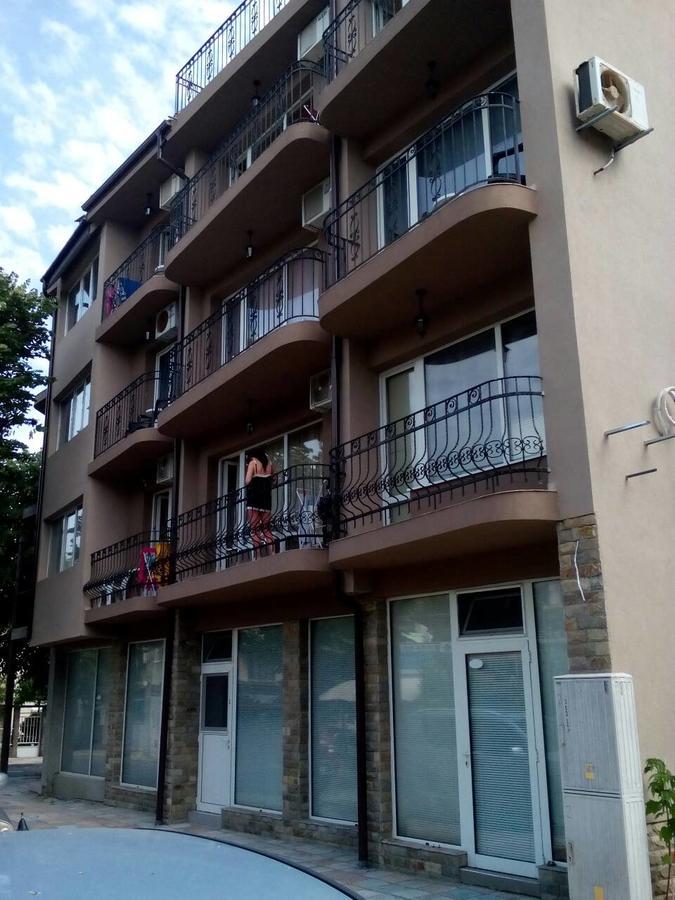 Fits Guest House Primorsko Bagian luar foto
